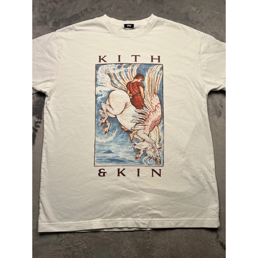 Kith & Kin Pegasus Graphic T-Shirt Mens Medium White Winter 25 KHM034342